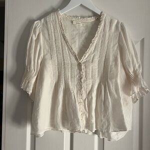 Doen Ivory Blouse with Ruffle Trim